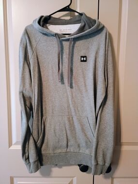 Under Armour Men's Gray Pullover Hoodie